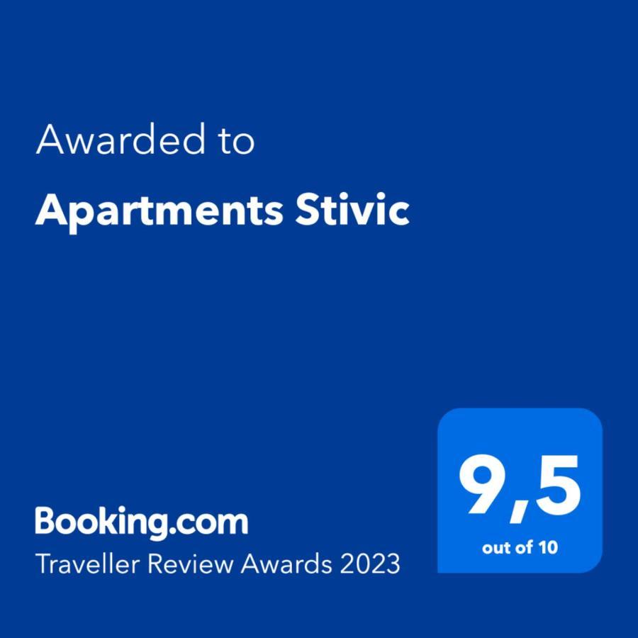 Apartments Stivic Pinezići Eksteriør bilde